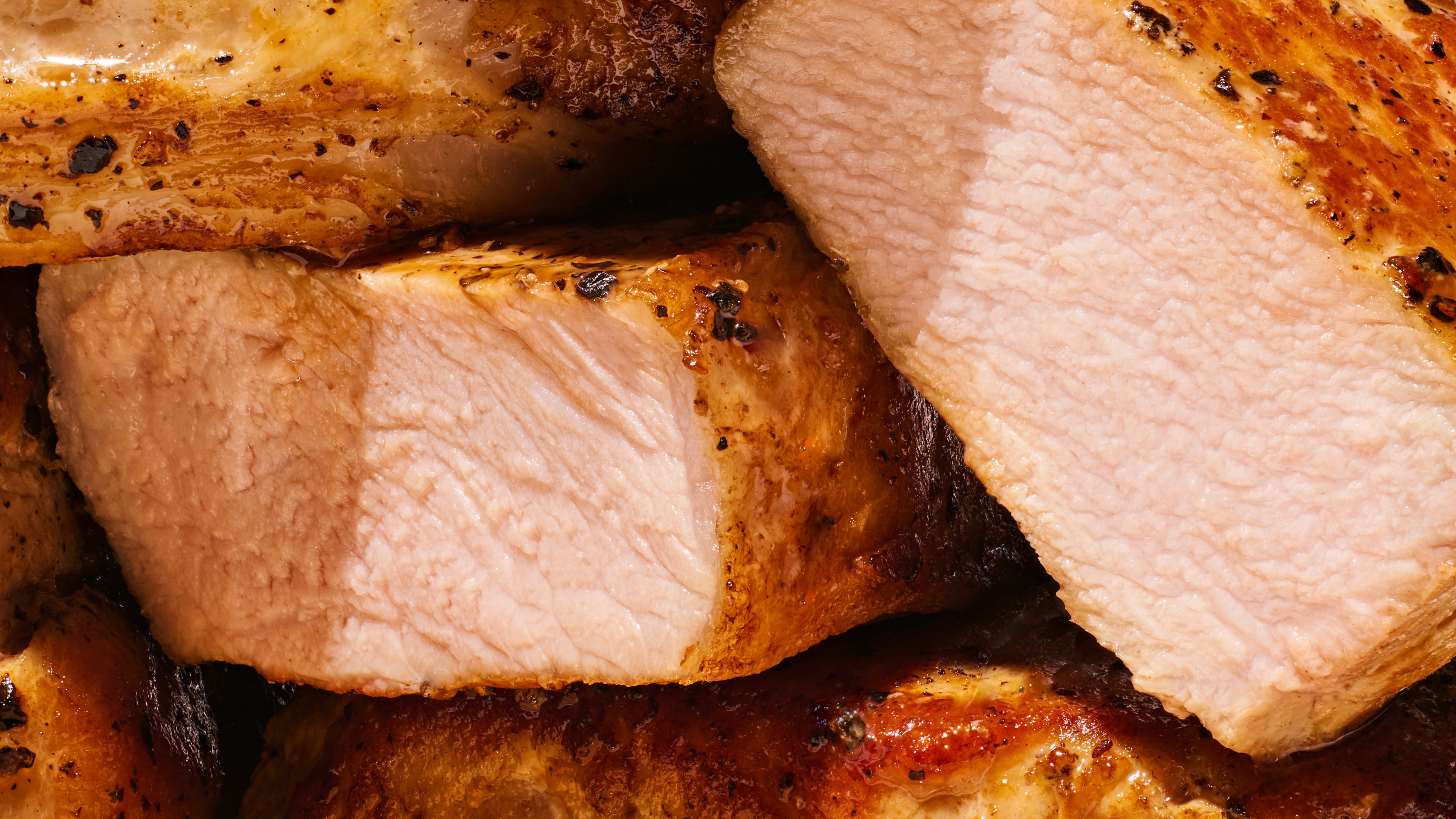 PED-0002_Pedersons_Website_Refresh_Lifestyle_Shoot_MacroPorkChops_16x9_1fae7143-fcf1-429c-b509-32767ff55b11.jpg